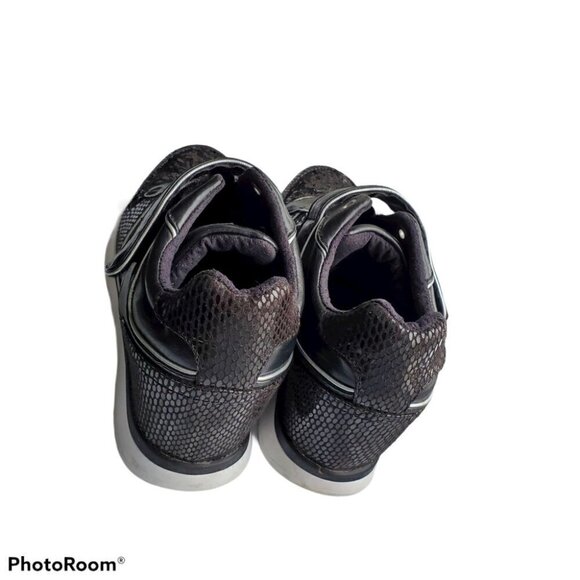 GUESS Women's LUKKA Wedge Sneakers - Picture 5 of 6